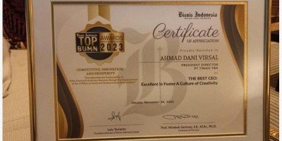 Direkur Utama PT Timah Tbk Ahmad Dani Virsal Dinobatkan Sebagai The Best CEO dalam Ajang Top BUMN Awards 2023